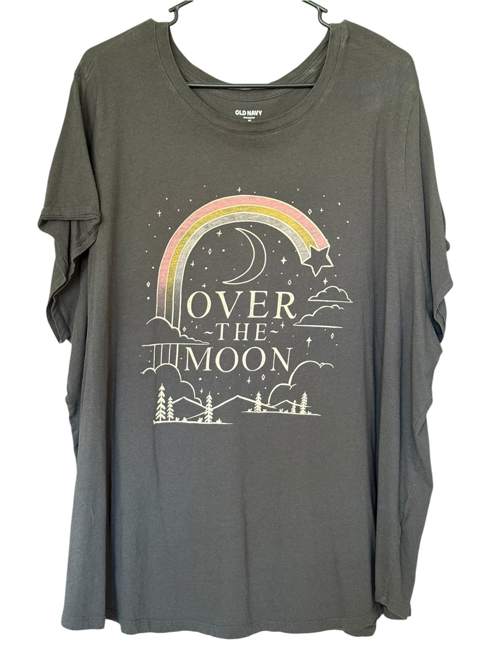 Old Navy women’s tee ‘Over the Moon’ size 4XL from Witch’s estate sale